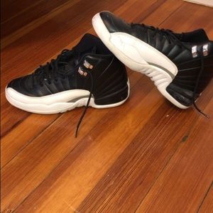 Jordan 12s size 7